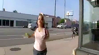Dwarf gal wife coupled with a large chap