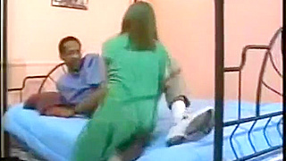 A dwarf wife drilled by a dark.
