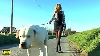 Amatuer wife gets undresssed and fucks dog