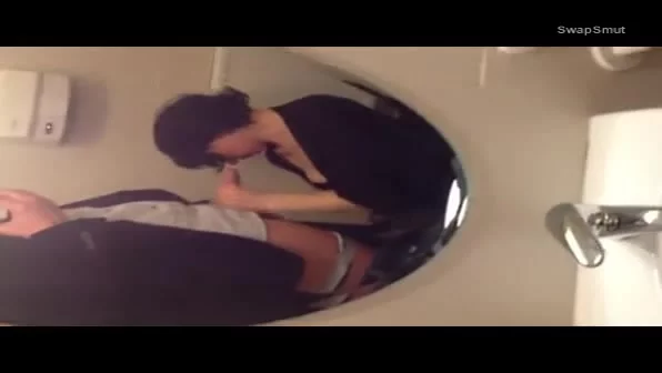 Bathroom Blowjob In Front Of The Mirror While Out In The