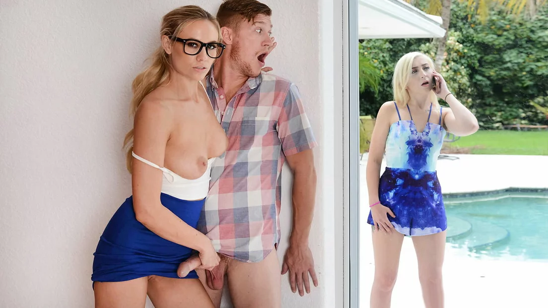 Blonde Real Estate Agent With Glasses Fucks Her Client While His Wife