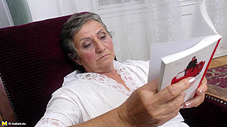 Depraved Granny Gets Off Daily – Her Go Wild With Her Favorite Toy