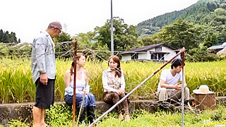 Nasty MILF Gets Surprise Facial After Wild Outdoor Blowjob