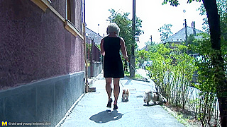 Lesbian Sluts Jani And Monieka Licking And Toying Juicy Clams.