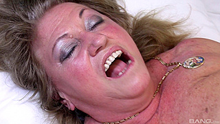 Horny Teen Getting Fisted And Licked By Her Seductive Mentor In Shocking Encounter