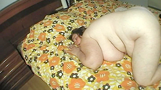 Bootylicious Mature BBW Enjoys Giving a Sloppy POV Blowjob to Her Lucky Man