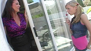 Hot Lesbian Action - Mature Pussy Getting Juicy Licks and Moaning Loud