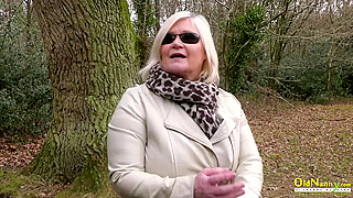 Sexy Busty British Mature Babe Enjoys Wild Lesbian Masturbation Fun