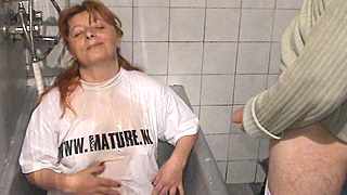 Busty Mature BBW Pleasures Herself with a Banana in Her Wet Pussy