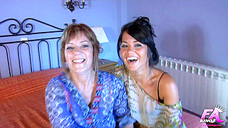 Curvy Babe Ris Dar Devouring Huge Cock in Wild FFM Threesome