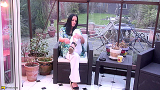 Cassidy, Horny and Mature, Masturbates Like a Pro, Leaving You Breathless