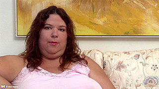 Bootylicious BBW Babe Pleasures Herself with a Pink Dildo and Soft Moans