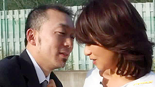 Busty Mature Japanese Babe Gives Sloppy Outdoor Blowjob to Young Stud
