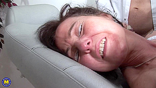 Amateur MILF Screams in Pleasure During Intense Fisting at Doctor's Office