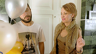 Gerda Ice Moaning Loudly as Her Bushy Cunt Gets Licked Raw and Deep