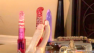 Her Expertly Guide To Mind-Blowing Masturbation In This Steamy Video