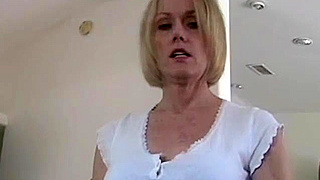Curvy Granny Wicked Sexy Melanie Gets Nailed Hard by Horny Stud