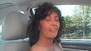 Mature Babe Deepthroats Huge Cock Before Hardcore Anal Gangbang