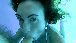 This Slut Guzzle Piss in the Full Video on ManyVids Now