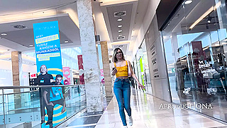 Wetting Herself in Public ☆ Pissing at the Mall with No Bathrooms