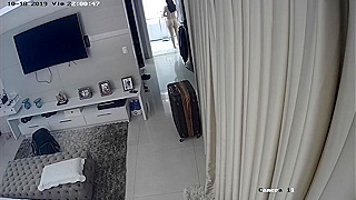 Juvenile Argentina family. Sex in reflection