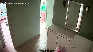 A mother from Moldova comes to her daughters