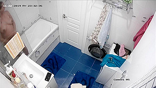 Sexy mamma masturbates baths & dressing in bedroom