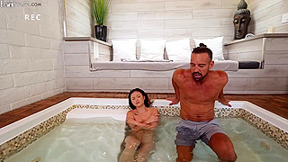 Stepbro's Lustful Cock Throbs, Slips Into Stepsis's Wet, Tight Cunt In Steamy Jacuzzi
