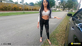 Roadside Sex - Sexy Gianna Grey Rides Mechanics Big Cock Like A Pro