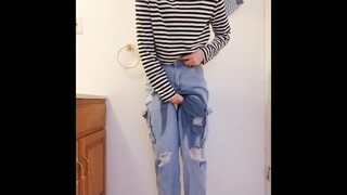 Horny Teen Soak Her Jeans In Desperate Piss