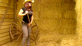 Big-Booty Farm Girl Peeing In Tight Jeans And Masturbating