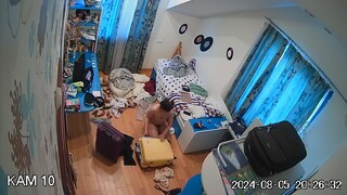 Busty Teen Caught Packing Suitcase on Hidden IP Cam in HD