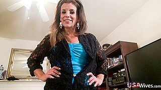 Goddess's Big Ass Pulsates, Seducing Old Nanny's Eager Hands Groping Tight