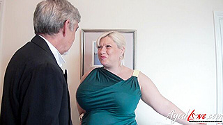 Gross Old Nanny's Rough Fucking: Wrinkled Cunt Sucking Cock Wildly