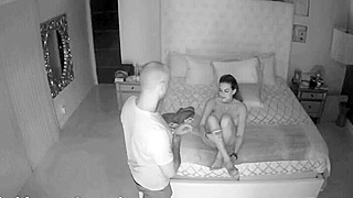 Spy Ipcam Video - Mature Arab Couple's Wild Homecoming Fuck Session