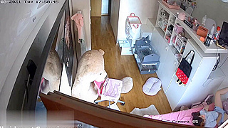 Caught On Spy Ipcam ☆ Chubby Girl's Wild Masturbation Session In Her Room