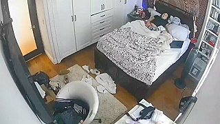 Spycam Busted Canadian Babe Finger Fucking Herself On Bed