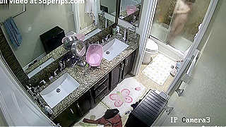 Caught On Spy Cam ☆ American Babe's Naughty Bathroom Routine Exposed