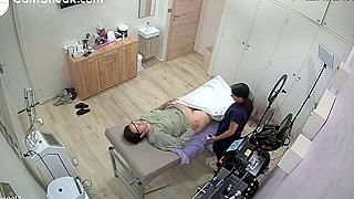 Spy Ipcam Catches - Arabic Pussy Gets Lasered In Beauty Salon