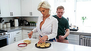 Mom Helps Him Go Viral By Riding His Huge Cock & Taking His Load Deep Inside