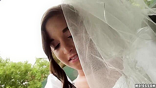 Ditched Bride Goes Wild—Sucking Cock And Getting Pounded In A Raunchy Roadside Fuckfest