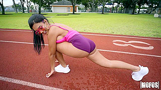 Sweetheart's Sweaty Gym Session Turns Into Rough Fucking Back Home